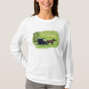 Camiseta Carroça e cavalo Amish perto de Berlim, Ohio.
