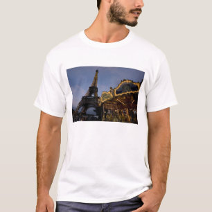Camiseta Carrossel pela Torre Eiffel à noite,