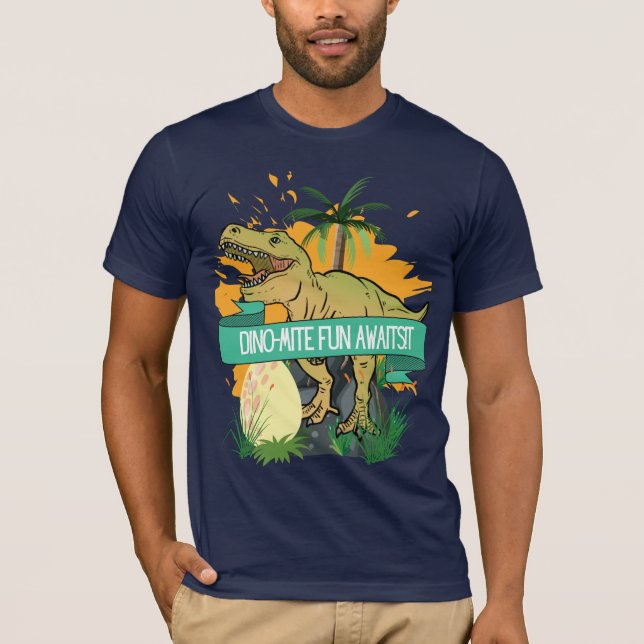 CAMISETA CARTAZ DE DINOSSAURO (Frente)