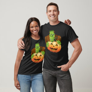 Camiseta Cartoon Frankenstein Monster com Pumpkin