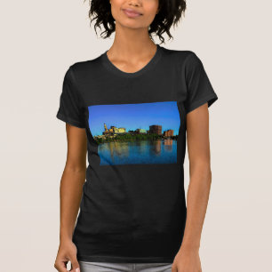 Camiseta Cartoon Skyline do Hartford Connecticut