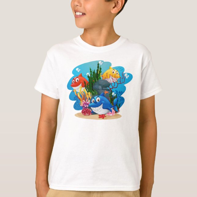 Camiseta Cartoon Submarino de Muitos Tubarões - 23986 (Frente)