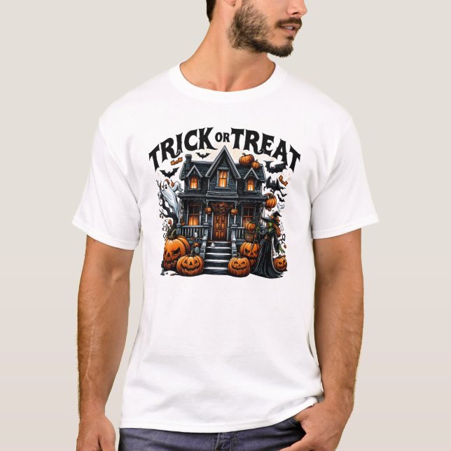 Camiseta Casa assustadora com abóboras e fantasmas (Frente)