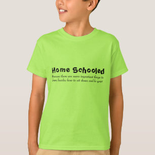 Camiseta Casa educada, porque há mais importante…