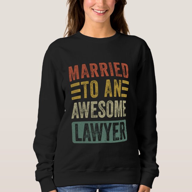Camiseta Casado com uma Esposa do Marido Engraçado do Advog (Frente)