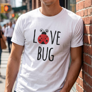 Camiseta Casais Correspondentes Amor Bug Gráfico