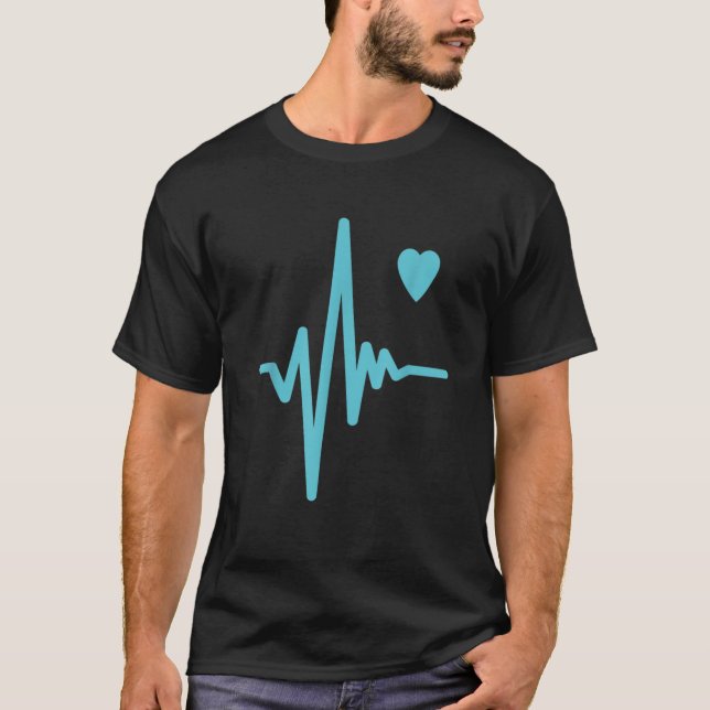 Camiseta Casais De Ritmo De Amor Cardíaco (Frente)