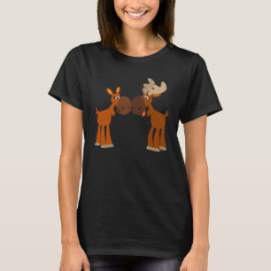 Camiseta Casal bonito dos alces dos desenhos animados no
