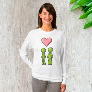Camiseta Casal de Bonecos de Pau Verde Coração Rosa Amor