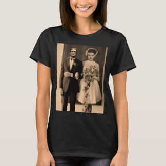Camiseta Casamento Elegante - Desempenho Monstruoso de Hall