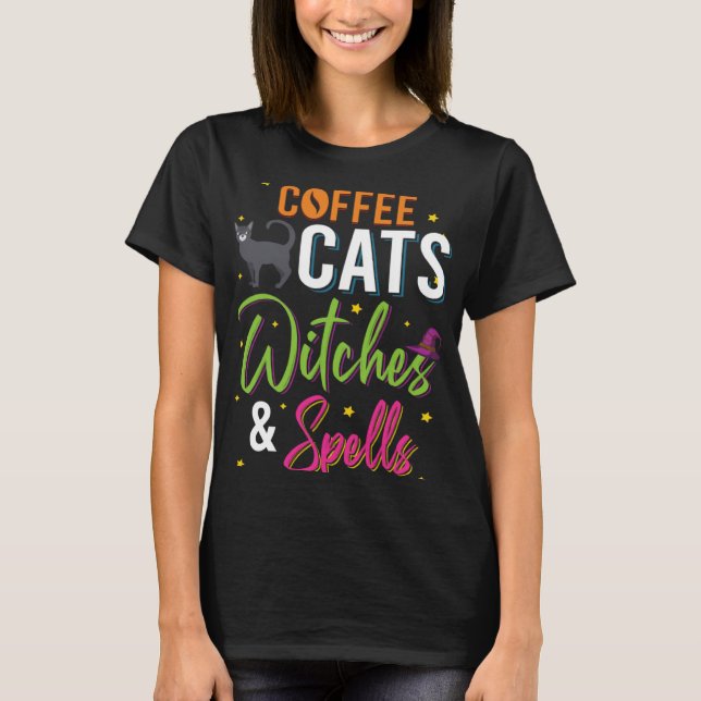 Camiseta Cascas De Café E Feiticeiros De Feitiço (Frente)