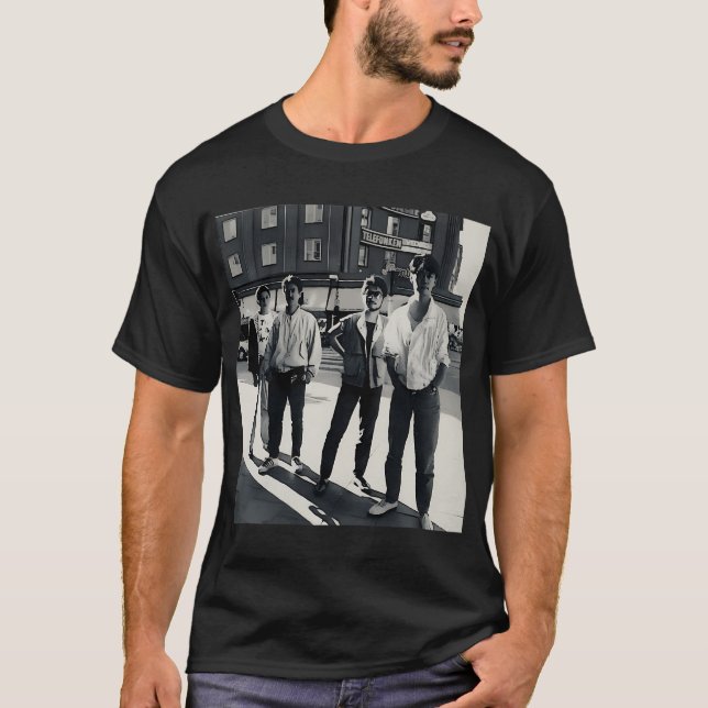 CAMISETA CASIOPEIA (Frente)