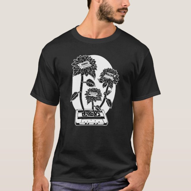 Camiseta Cassete de girassol preto e branco (Frente)