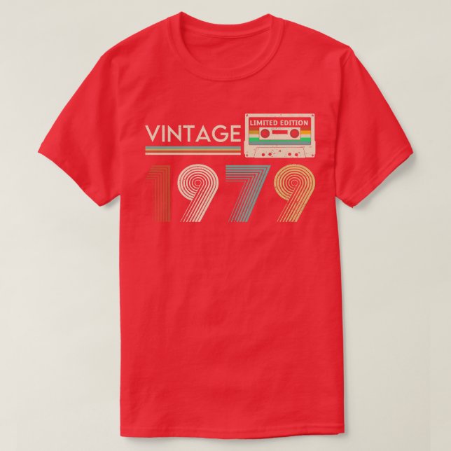 Camiseta Cassete Limitada Vintage 1979 (Frente do Design)