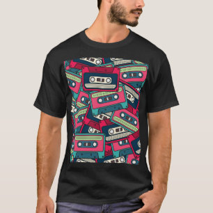 Camiseta Cassete: Padrão Irregular Colorido.