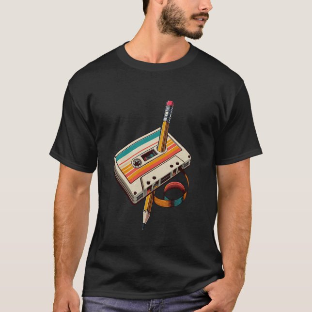 Camiseta Cassete Retro de Rebobinamento de Lápis Amantes de (Frente)