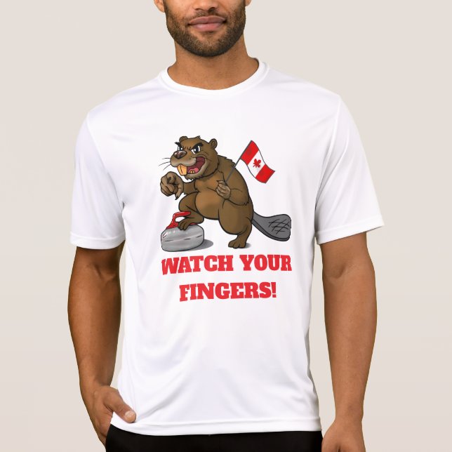 Camiseta Castor fazendo curling com bandeira - cuidado com  (Frente)