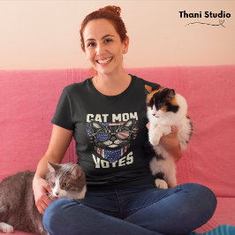 Camiseta Cat Mamãe Vota Legenda Americana