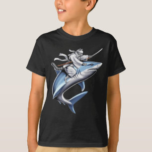 Camiseta Cat Samurai Ninja Riding Shark