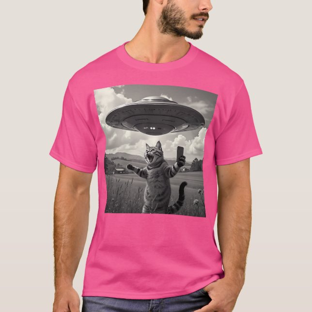 Camiseta Cat Selfie Com Alienígena Ufo Gato Engraçado (Frente)