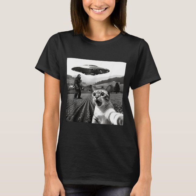 Camiseta Cat Selfie With Alien Ufo Funny Cat Alien Bigfoot  (Frente)