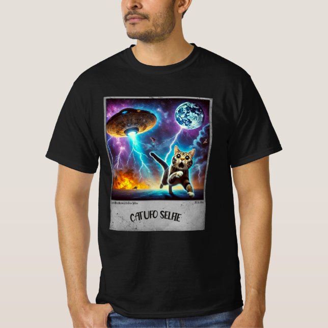 Camiseta Cat UFO Selfie: Gatinho Assustado (t-shirt masculi (Frente)