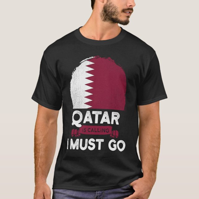 Camiseta Catar Está Chamando Eu Tenho Que Ir Herança Qatari (Frente)
