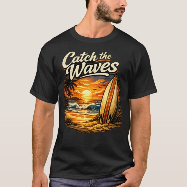 Camiseta Catch the Waves Sunset Surf (Frente)