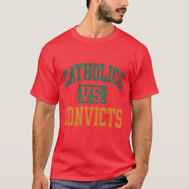 Camiseta Catholics Vs. Convicts Retro Distressed Style 1988 (Frente)