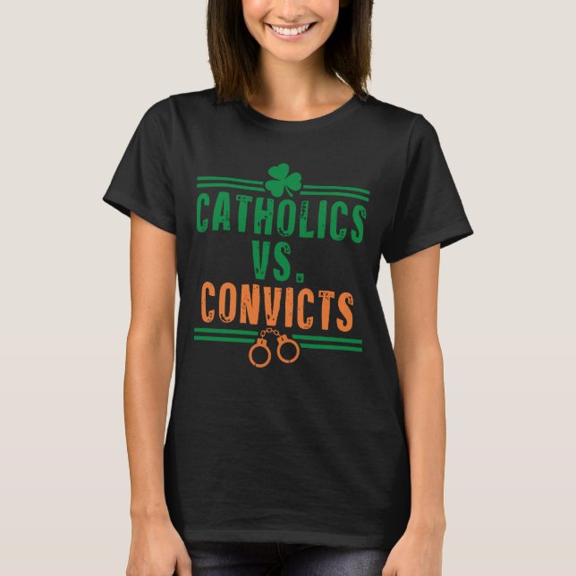Camiseta Católicos VS Condenam Religião Engraçado (Frente)