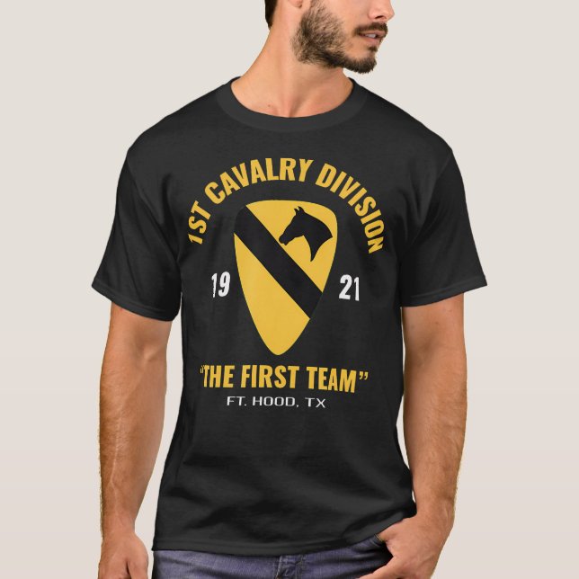 Camiseta Cavalaria 1Rua Escopa A Primeira Equipe (Frente)