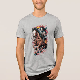 Camiseta Cavaleiro Esqueleto Flamejante em um Cavalo Galopa
