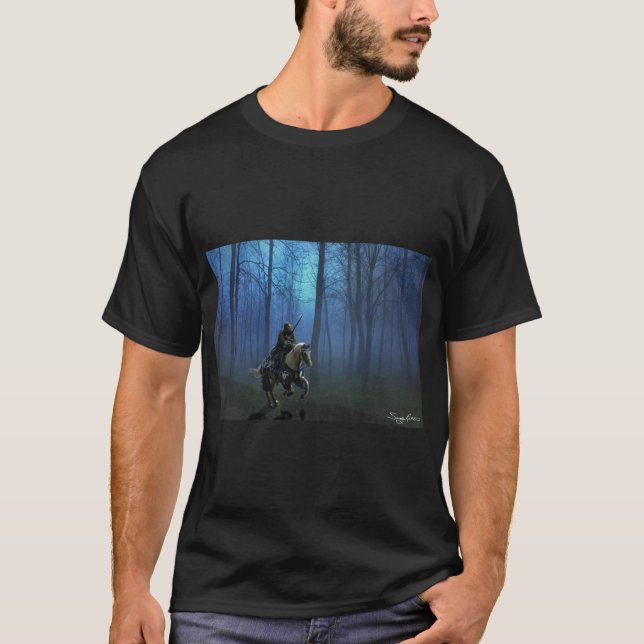 Camiseta Cavaleiro Medieval fantasia em Horseback à Lua (Frente)