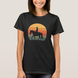 Camiseta Cavalgada Vintage ao Pôr do Sol Serenidade
