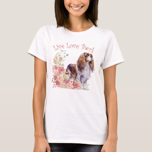 Camiseta Cavalier King Charles Spaniel Dog Mãe Floral (Frente)