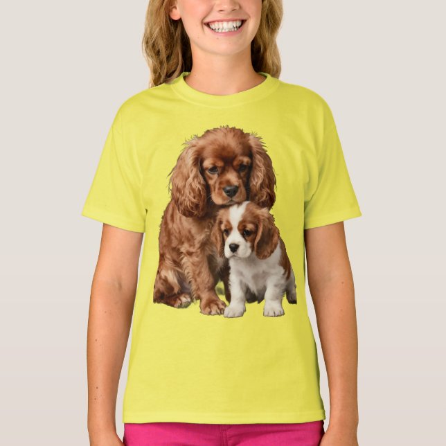 Camiseta Cavalier Spaniel Ruby e seu filhote Blenheim (Frente)