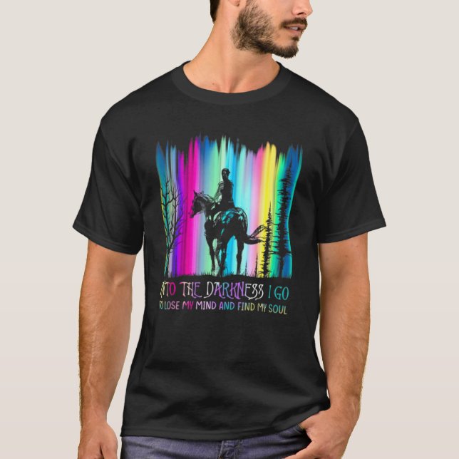 Camiseta Cavalo Andando Na Escuridão Eu Vou (Frente)