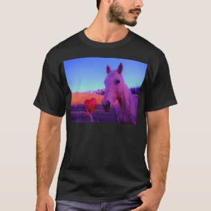Camiseta Cavalo de Brown e coração vermelho