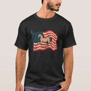 Camiseta Cavalo Patriótico com Bandeira Americana