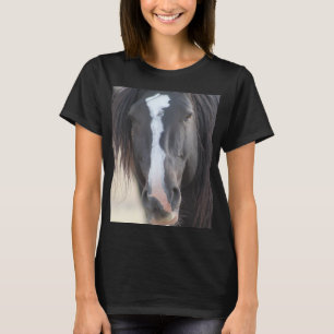 CAMISETA CAVALO SELVAGEM DAS MONTANHAS ONAQUI DE UTAH STALL