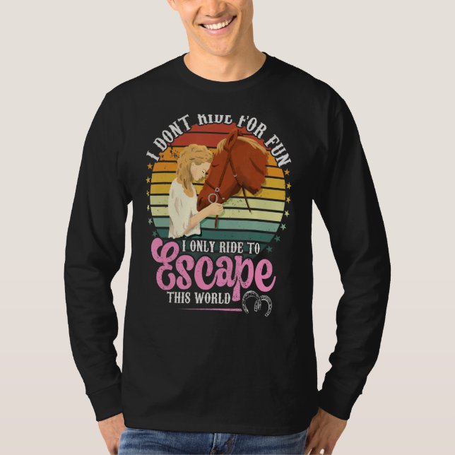 Camiseta Cavalos de Corrida para Fugir deste Mundo (Frente)