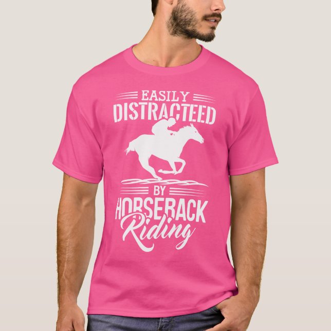 Camiseta Cavalos Engraçados Distraídos Pelo Cavaleiro De Ca (Frente)