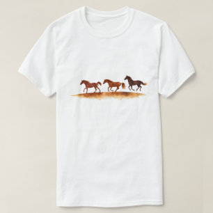 Camiseta Cavalos Galopando na Planície de Aquarela