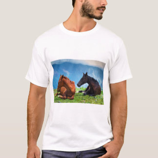 Camiseta Cavalos Moody Mountain: Uma Viagem de Arte Refinad