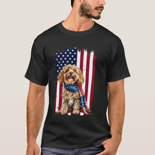 Camiseta Cavapoo American Flag 4 De Julho Cão Amor (Frente)