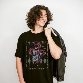 Camiseta Caveira e Cobra, estética ousada e gótica