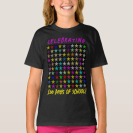 Camiseta Celebrando 100 dias de escola, estrelas coloridas
