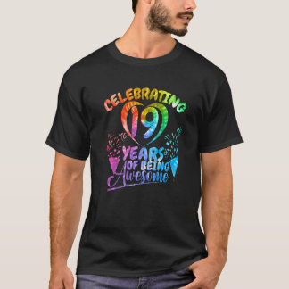 Camiseta Celebrando 19 Anos De Ser Um Cos De Aniversário In