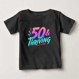 Camiseta Celebrar o 50º aniversário e o aniversário prósper