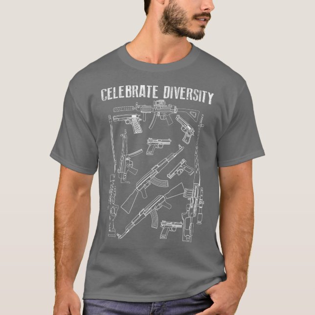 Camiseta Celebrar Proprietários de Armas de Fogo Negras Cut (Frente)